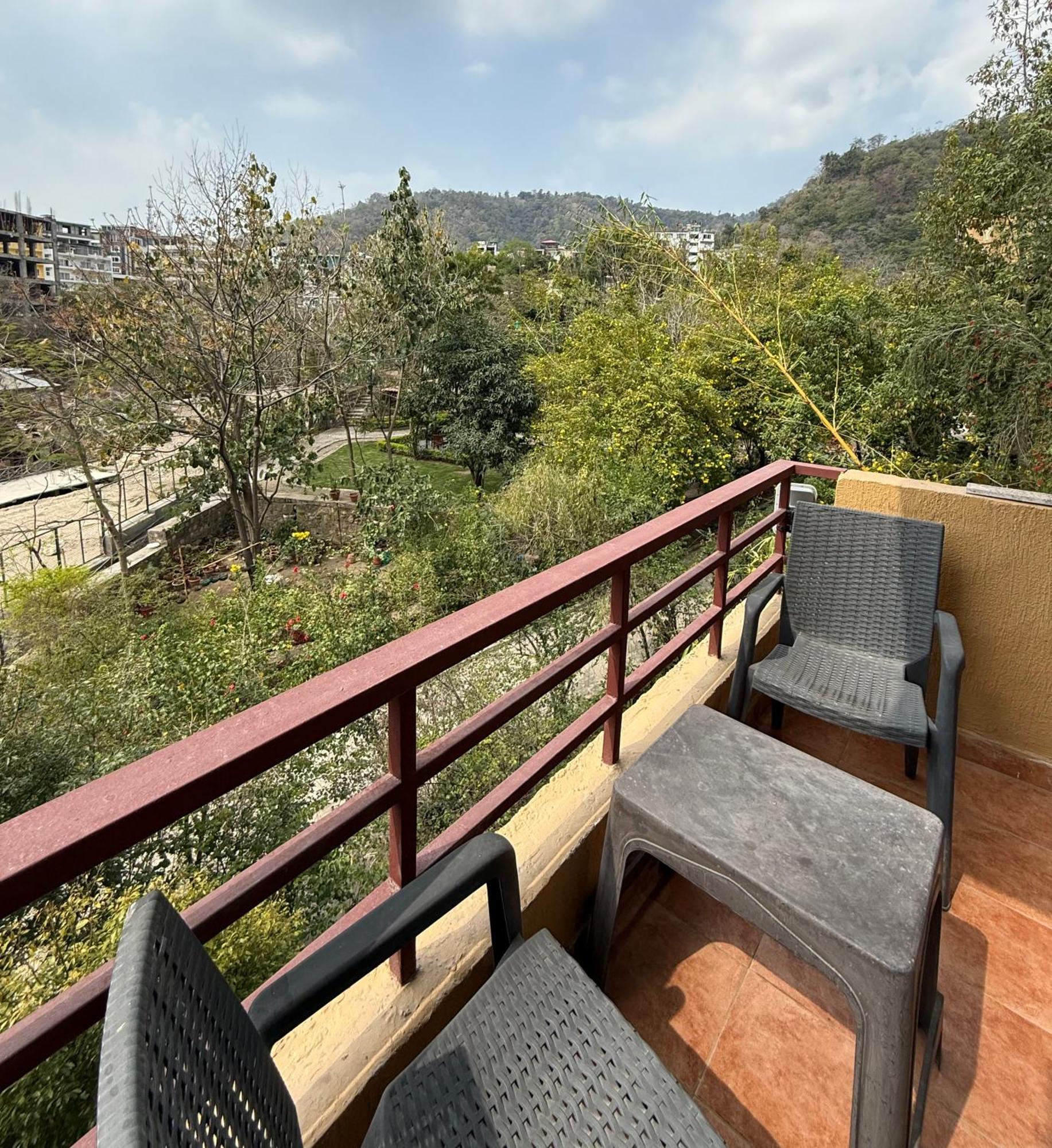Luxury Aloha Majestic Apartments Ришикеш Экстерьер фото