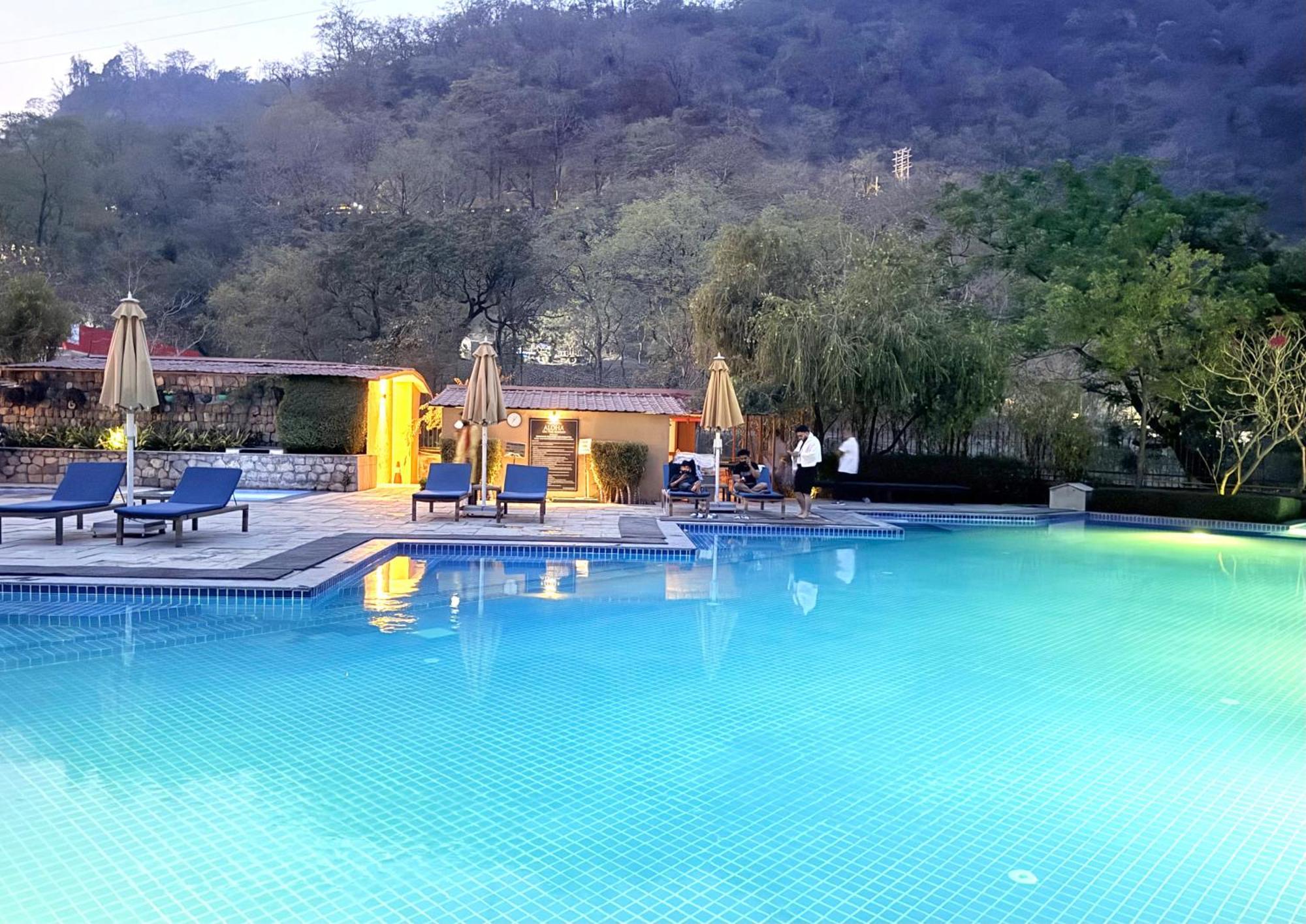 Luxury Aloha Majestic Apartments Ришикеш Экстерьер фото